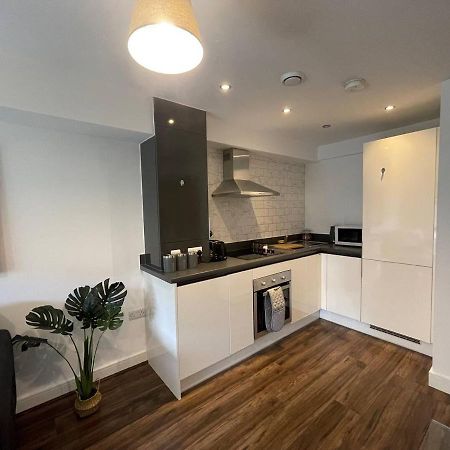 Modern Spacious 1 Bed Flat In Birmingham City Centre With Free Parking, Fast Free Wifi And Netflix 外观 照片