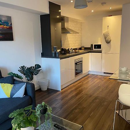 Modern Spacious 1 Bed Flat In Birmingham City Centre With Free Parking, Fast Free Wifi And Netflix 外观 照片