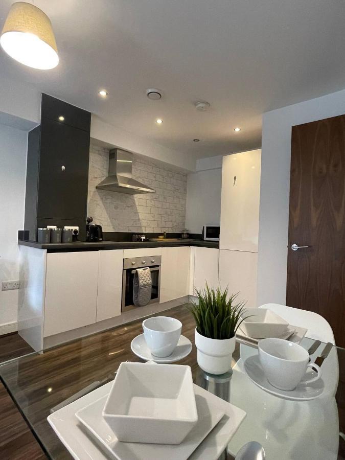Modern Spacious 1 Bed Flat In Birmingham City Centre With Free Parking, Fast Free Wifi And Netflix 外观 照片