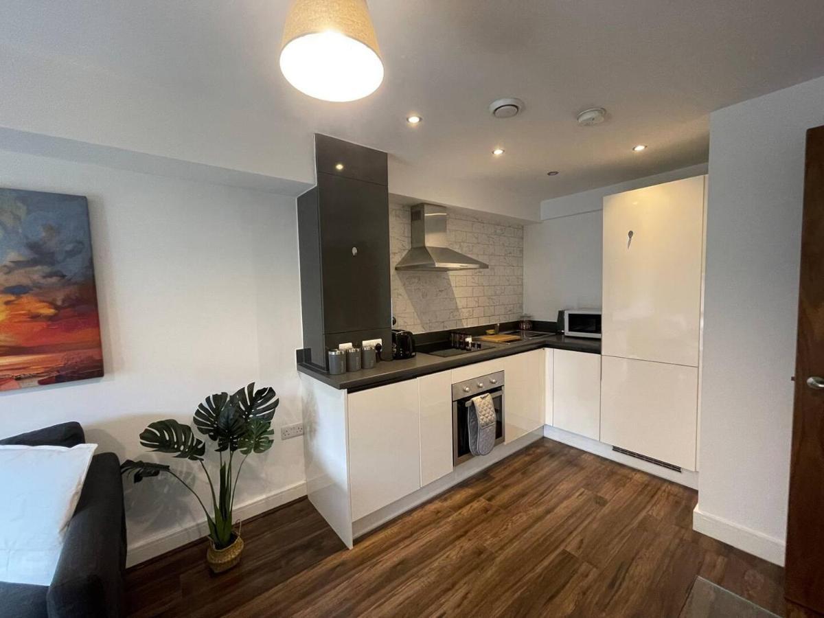 Modern Spacious 1 Bed Flat In Birmingham City Centre With Free Parking, Fast Free Wifi And Netflix 外观 照片