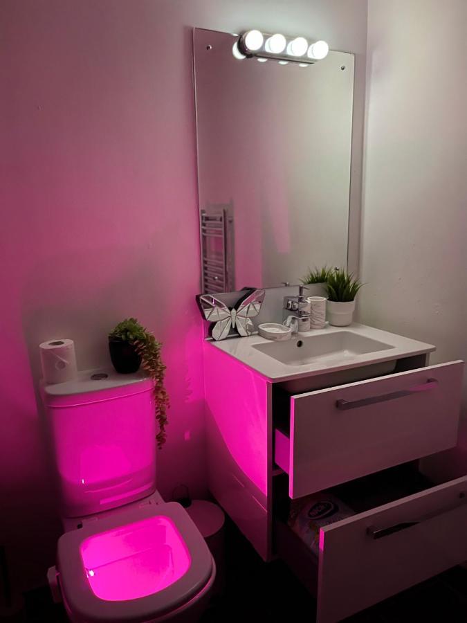 Modern Spacious 1 Bed Flat In Birmingham City Centre With Free Parking, Fast Free Wifi And Netflix 外观 照片
